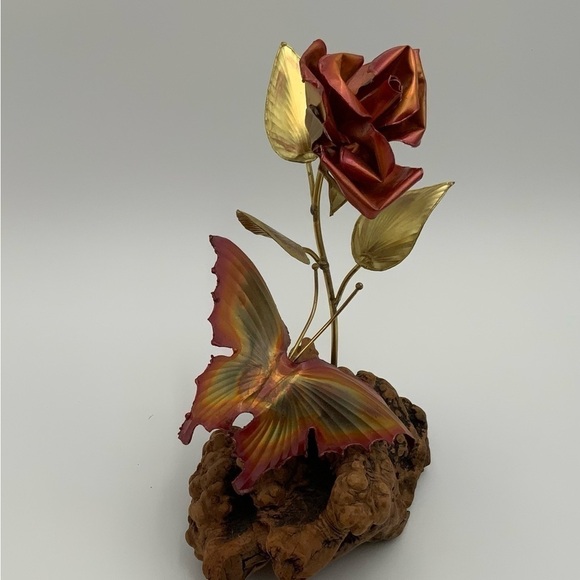 Vintage Brutalist Copper Butterfly And Rose Sculpture On Burl Wood 9” Tall - Picture 4 of 7